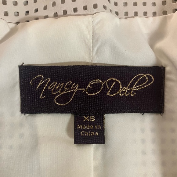 White leather-feel jacket XS. Pixelated for your pleasure. Polyester/poly lining - Picture 7 of 10